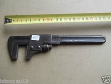 (n°312)  OUTIL ANCIEN,clé à molette ACIER FORGE  , collection déco.