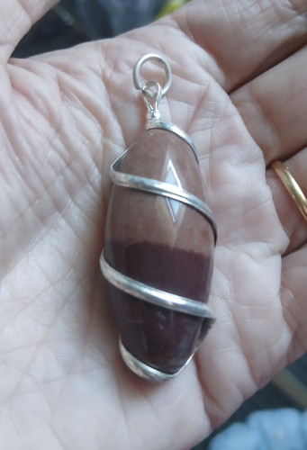 Pendentif shiva lingam naturel
