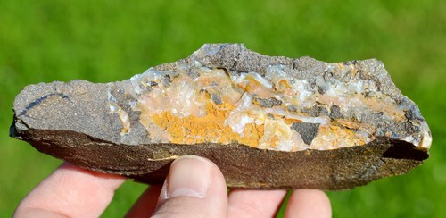 Opale boulder 298 grammes - ,