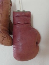 Beaux gants de boxe anciens en cuir adulte