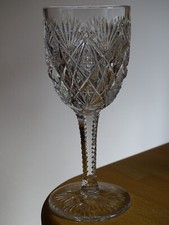 ST LOUIS 1 VERRE A VIN BLANC EN CRISTAL  ht 14,1 cm MODELE FLORENCE