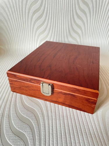 Coffret en bois - ,