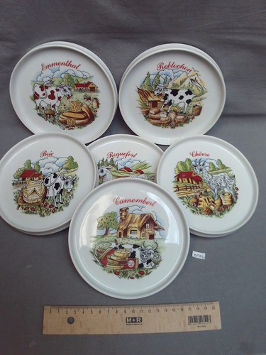 Lot assiettes à fromage - à,