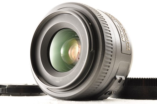 Objectif grand angle nikon - grand,