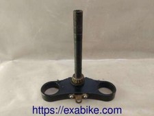 te de fourche inferieur pour CRZ 125S