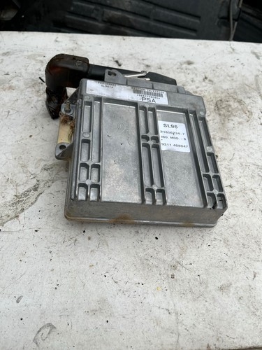 Calculateur moteur peugeot 306 - calculateur,