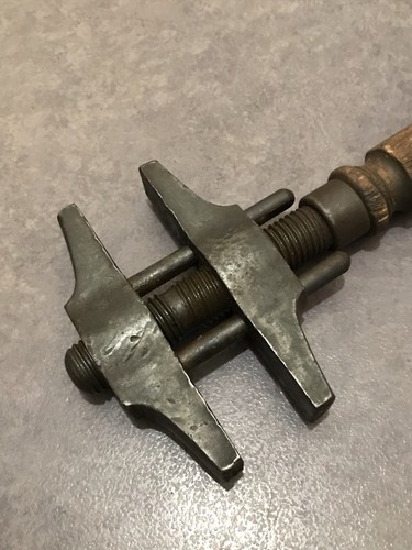 Outil ancien clé molette - outil,