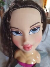 Tete a coiffer Bratz brune
