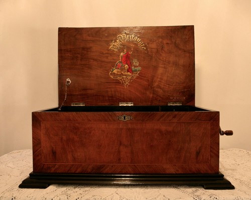 Britannia music box - britannia,