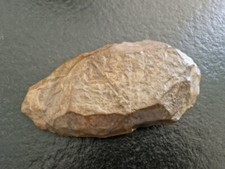 Ancien biface en silex