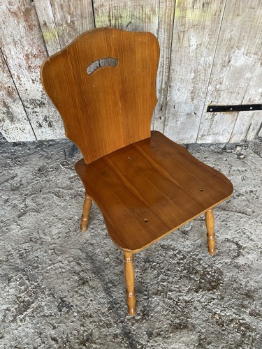 Chaise ancienne ferme - ferme, bois