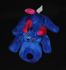 Peluche doudou chien couché