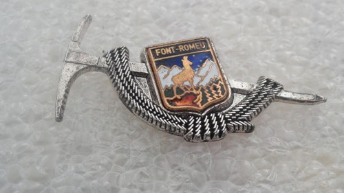 Pin montagne ski neige les - s,