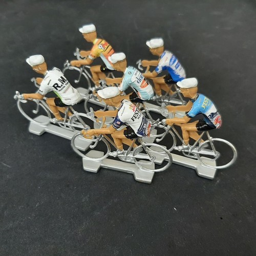 Lot cyclistes miniatures - de,