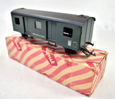 PMP FOURGON BANLIEUE SNCF HO