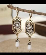 Paire De Boucles D’oreilles Style Ancien 