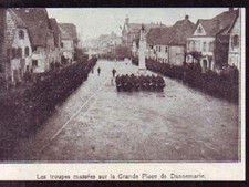 1919  --  TROUPES MASSEES UR