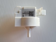 MACHINE A LAVER FAR LF610L23W