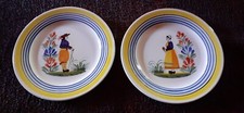 2 ASSIETTES COUPLE BRETON HENRIOT QUIMPER SIGNEES 89