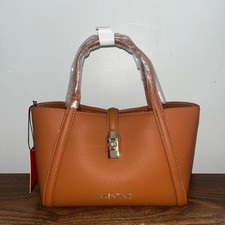 Sac à main marron marque