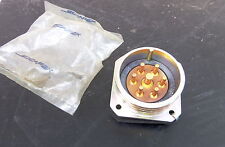 CONNECTEUR CHASSIS MULTIBROCHES MALE SOCAPEX EM37Y + BOUCHON METAL 