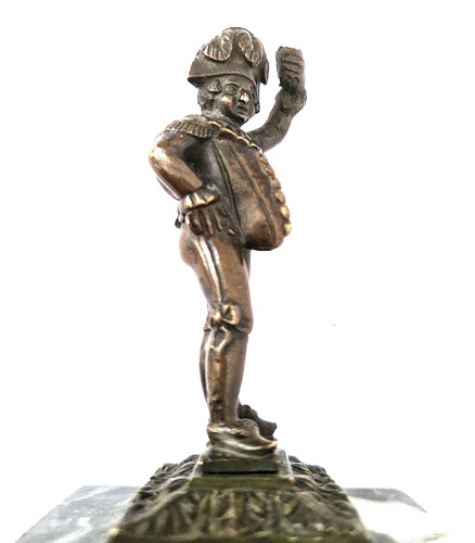 Petit bronze xixème - petit, socle