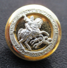 Ancien bouton piqu avant tout - bouton, piqu'