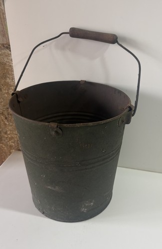 Ancien petit seau métal - petit,