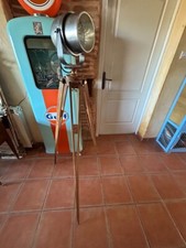 Projecteur avec trepied 1900 luminaire industriel vintage