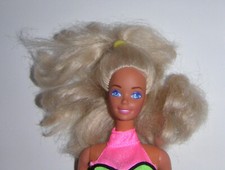 poupée BARBIE  : BARBIE