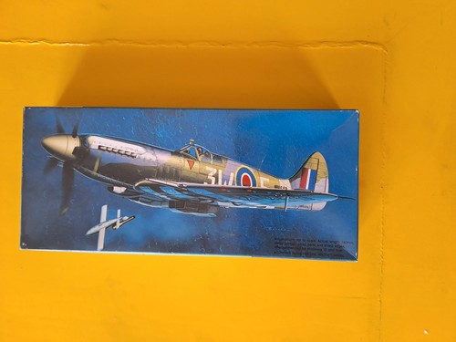 Kit spitfire mk xivc - kit, 1:72