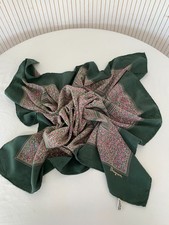 Foulard carré de soie Vintage