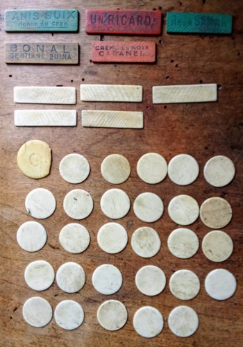 Lot anciens jetons de - anciens,