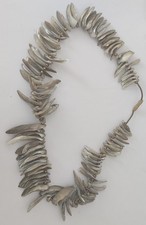 collier coquillages des îles, 23 cm de long plié