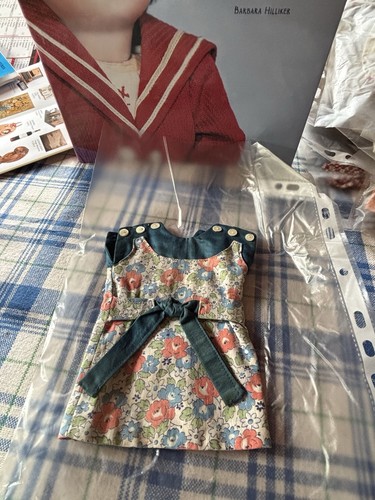 Vêtements pour poupée