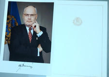 AUTOGRAPH ALAR KARIS FOTO HAND