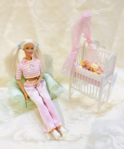 Barbie and krissy - krissy, bedtime