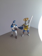 Figurine Neuve Papo   - 9 cm - 2 Chevalier 