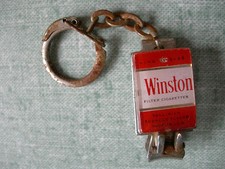 PORTE CLEF A SYSTEME : CIGARETTES WINSTON COUPE ONGLES EN METAL TABAC