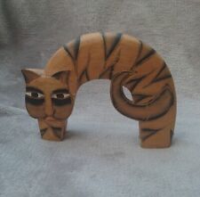 Figurine chat en bois