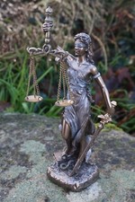 708.78136  FIGURINE STATUETTE