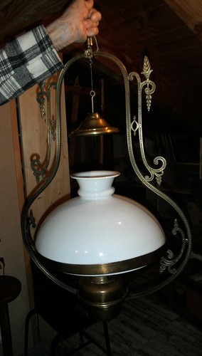 Ancienne lampe pétrole - *ancienne,