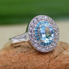 Bague topaze bleu ciel taille