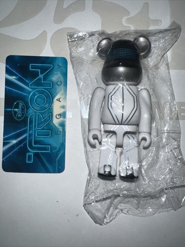 Bearbrick daft punk tron - bearbrick, sf
