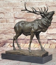 Sculpture En Bronze Du Cerf