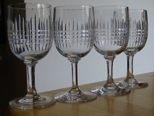 BACCARAT 4 ANCIENS VERRES