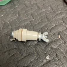 MFJ Insulated Feedthru