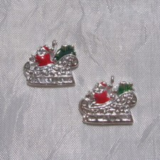LOT DE 2 PENDENTIFS BRELOQUES