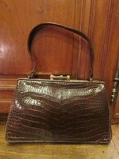 ancien petit sac shopping en cuir marron facon crocodile tamisier vintage 1960