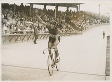 Parc des Princes 1933 - Van